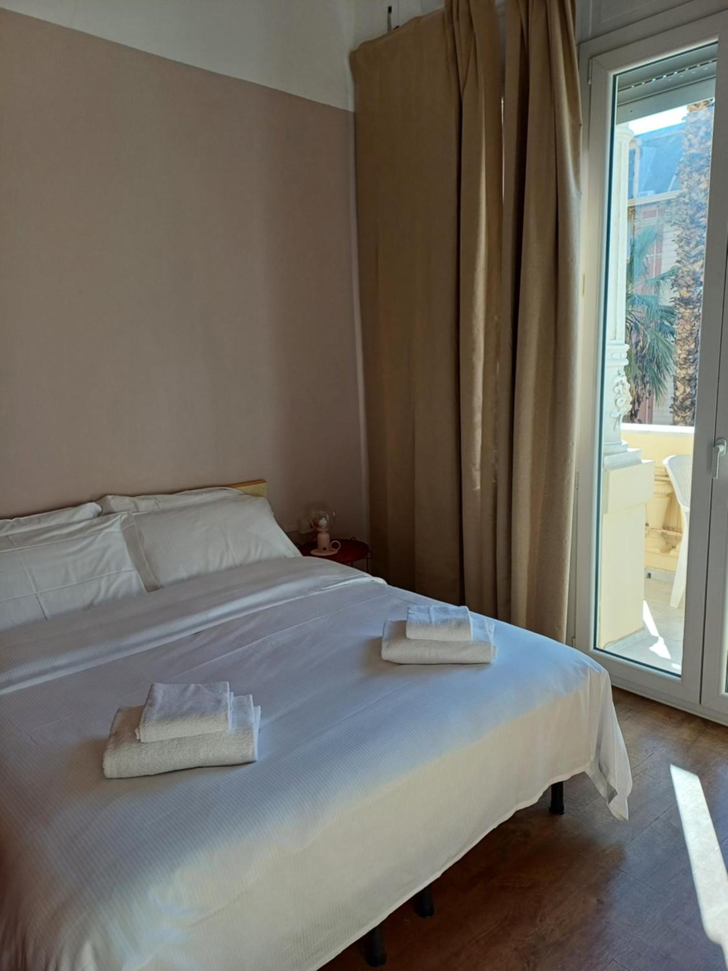 Albergo Malibu サンレモ エクステリア 写真